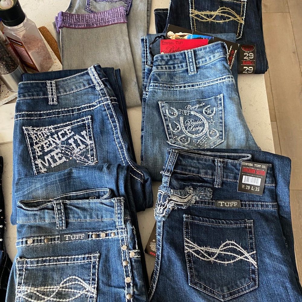 Cowgirl Tuff BLING jeans 29 x 35L - new with tags